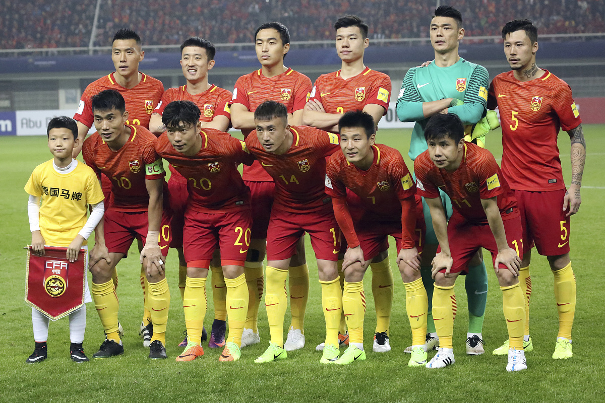 马来西亚球队在比赛中奋力拼搏! 马来西亚球队在比赛中奋力拼搏!