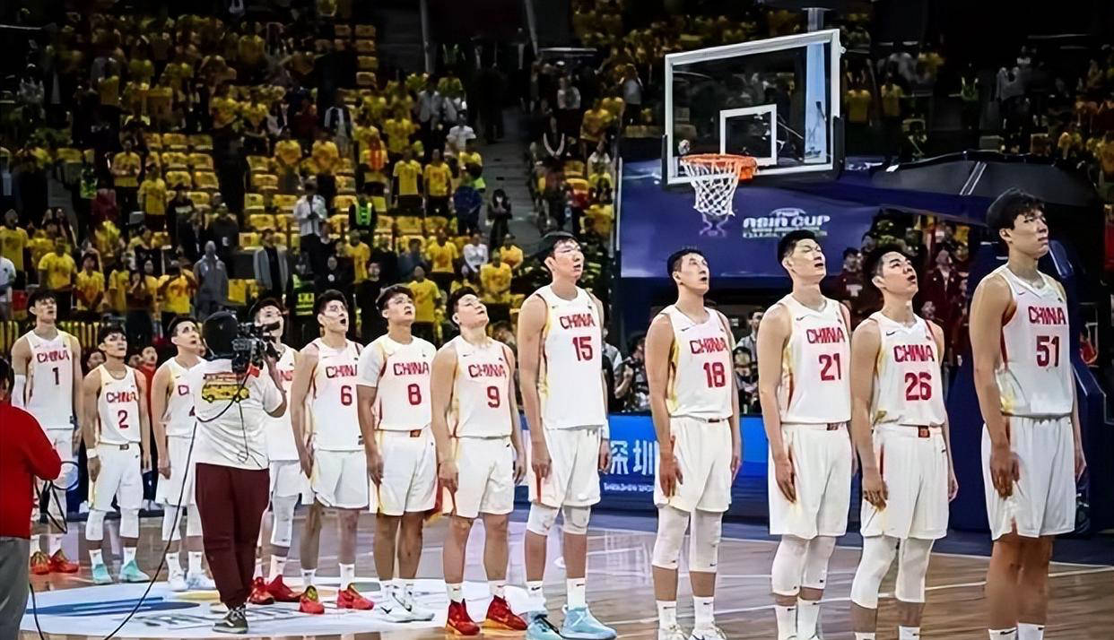 篮球联赛最新实时赛况公布，球队实力差距逐渐显现的简单介绍