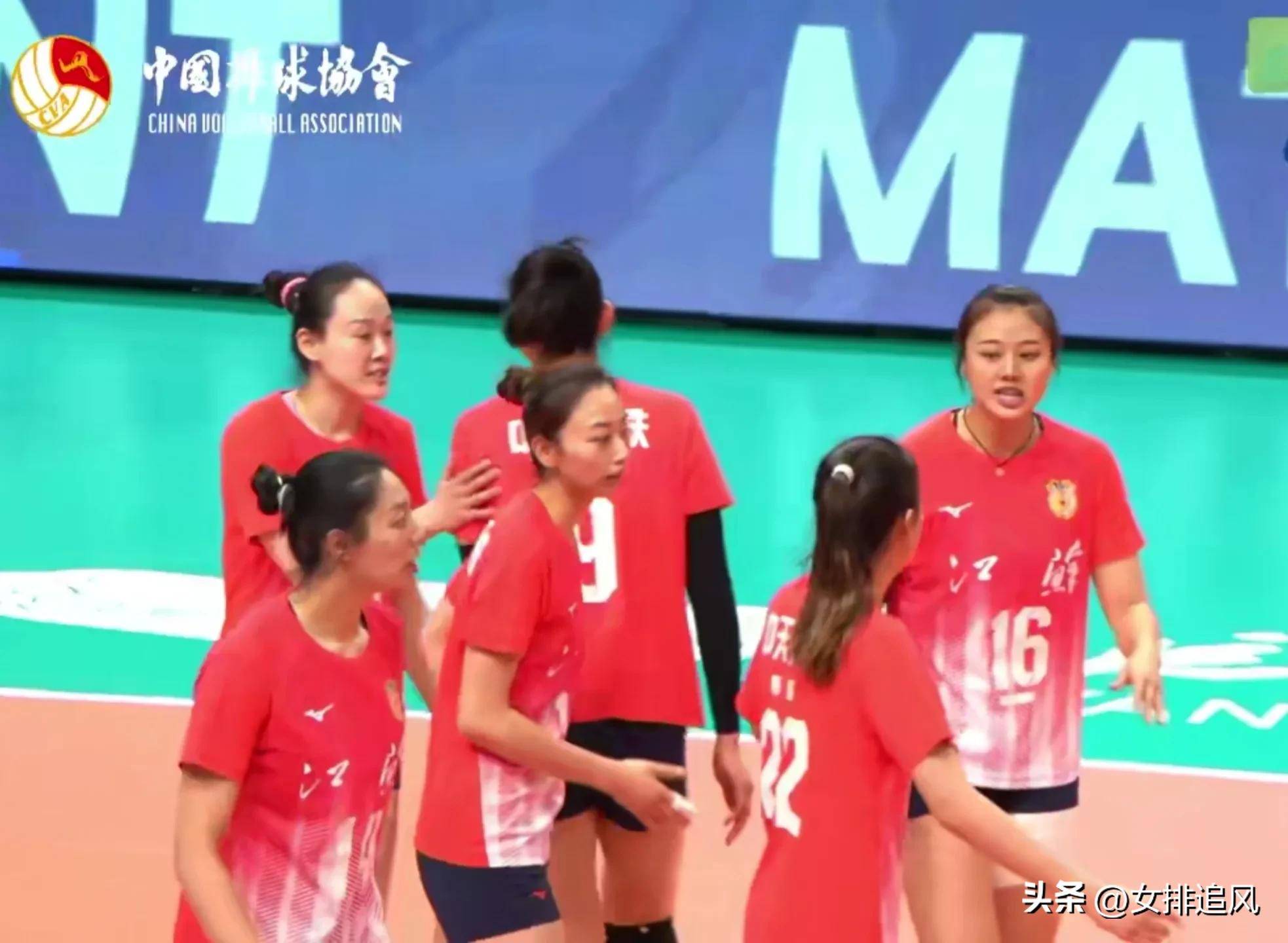 超高水平的比赛现场让球迷拍案叫绝！