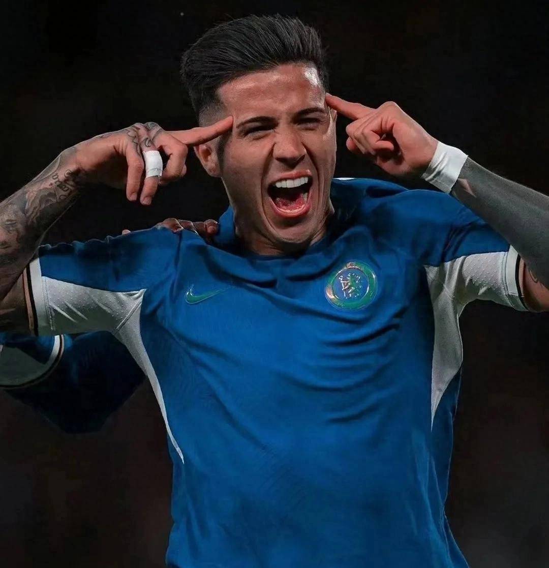 关于皇家社会引进阿根廷中场，增强中场控制的信息