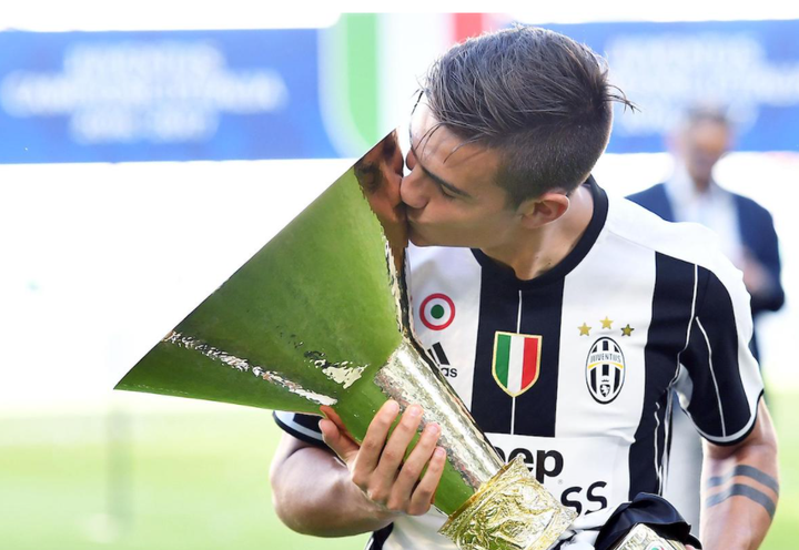 包含尤文图斯中场核心遭遇伤病困扰，球队面临困难的词条