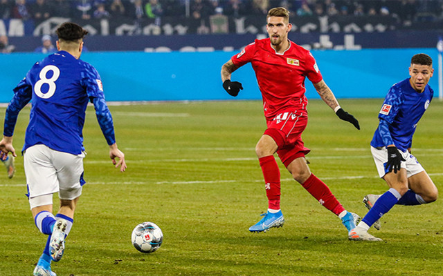 关于沙尔克遭遇连败，保级形势举步维艰的信息