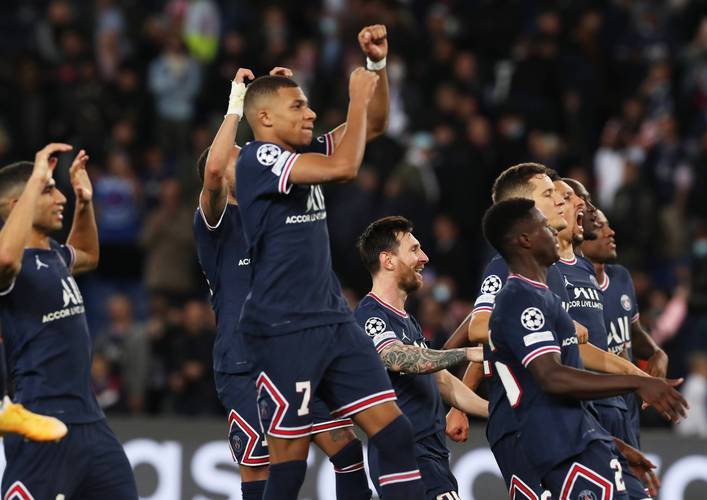 关于巴黎圣日耳曼轻取对手，扩大领先优势的信息