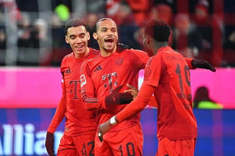 拜仁慕尼黑豪取四连胜，阿贾克斯阵容调整准备应战的简单介绍