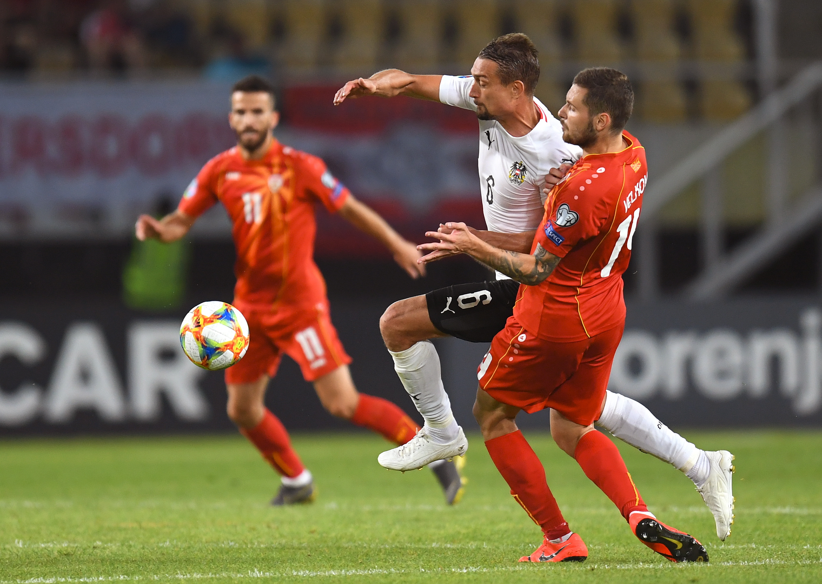 奥地利足球队在双打比赛中大放异彩