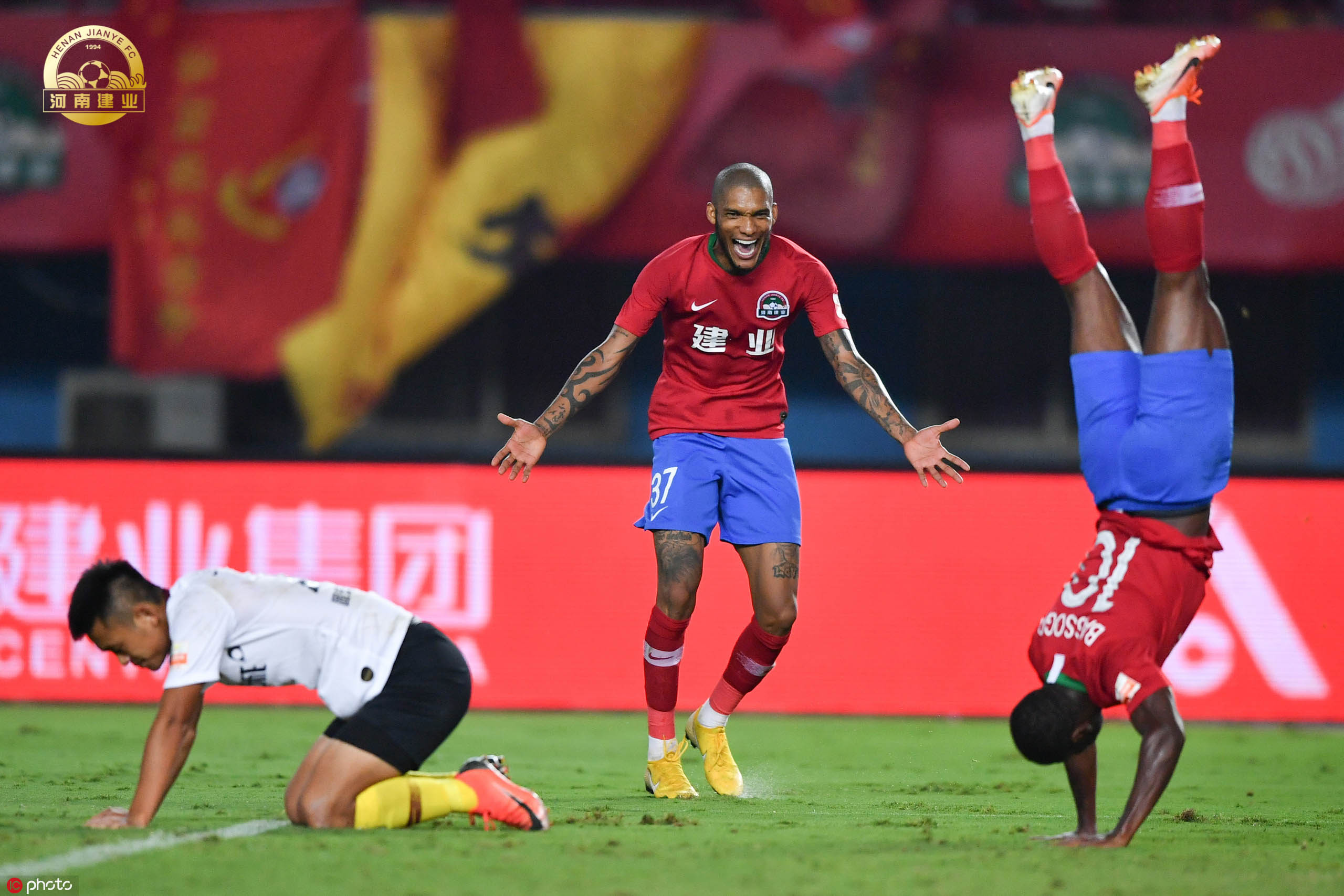 泰达守住主场,力争全取三分追平积分的简单介绍 泰达守住主场,力争全取三分追平积分的简单介绍