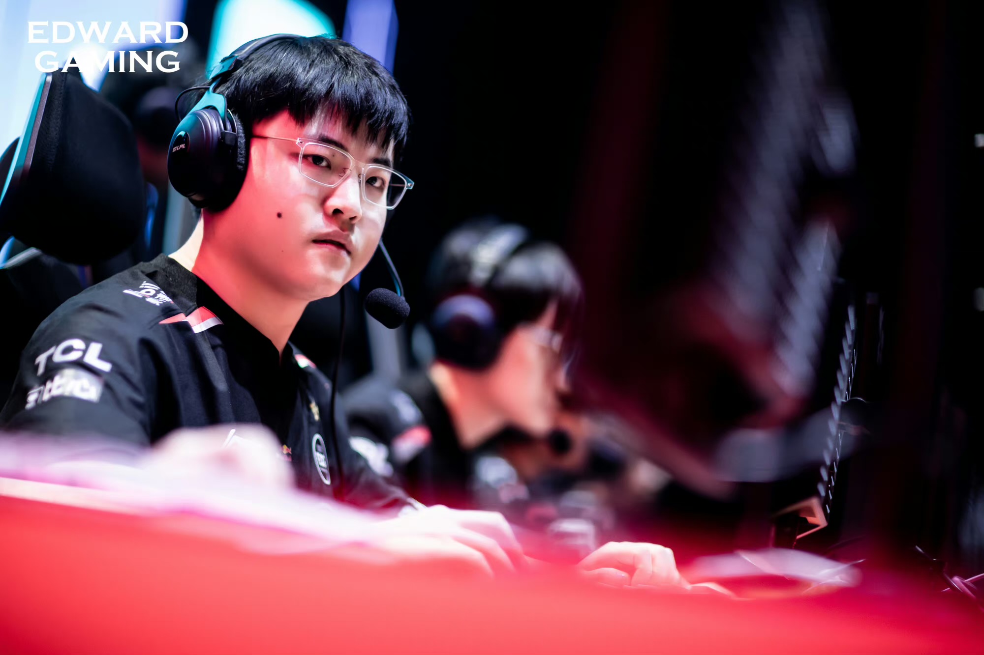 TSM险胜C9，Uzi操刀奇招英雄翻盘入围赛3:2（首尔）