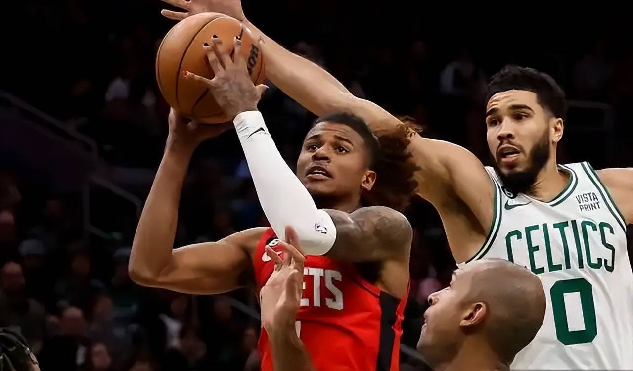 火箭主场惨败凯尔特人