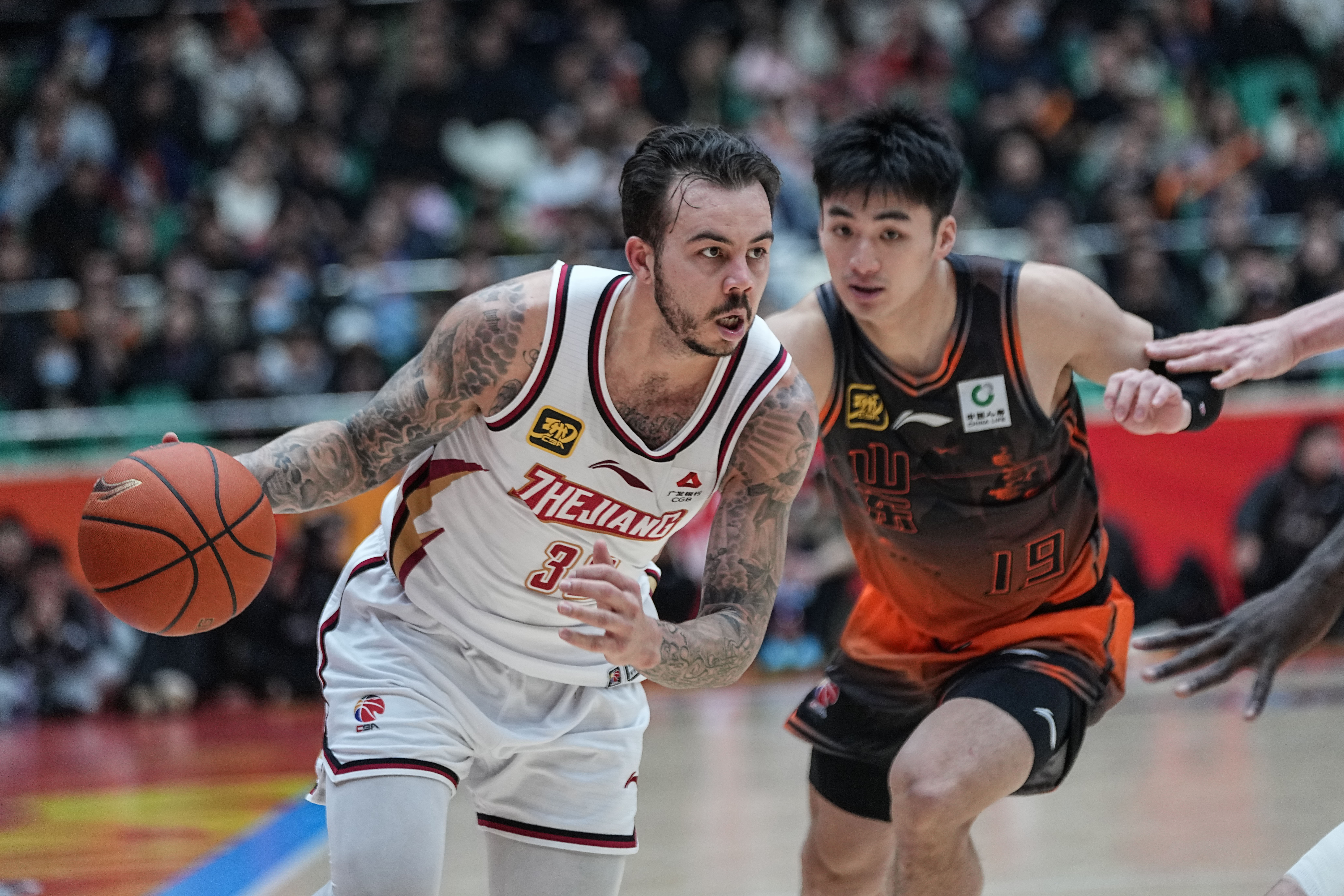 浙江队完胜骑士,福克斯统治全场 浙江队完胜骑士,福克斯统治全场