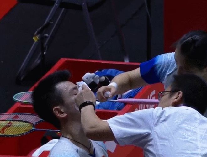 韩国队翻盘丹麦队，黄鸭组合惊艳四座