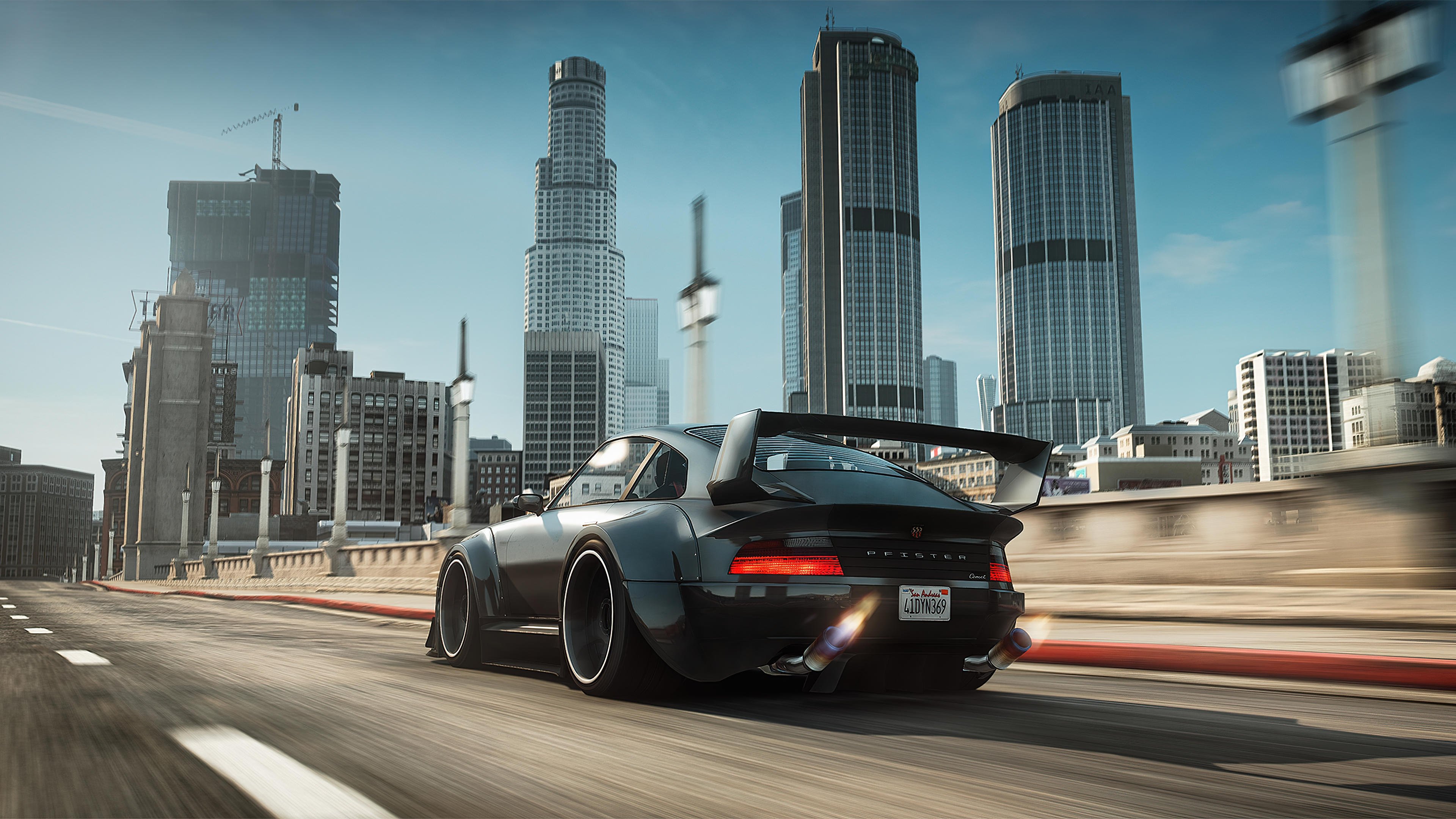 赛道轰鸣与绿茵绝杀，当极速遇见统治力